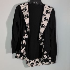 MEDIUM Hot Topic Skull Cardigan